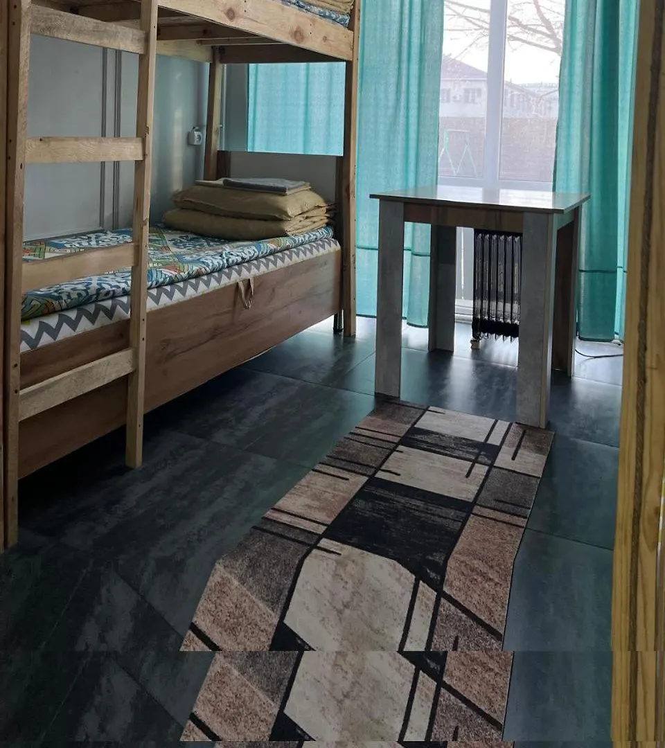 Hostel Del Luna Almaty