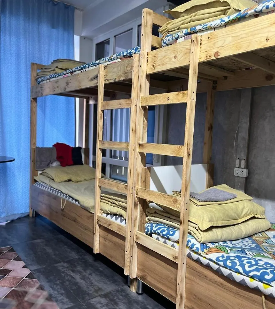 Hostel Del Luna Almaty
