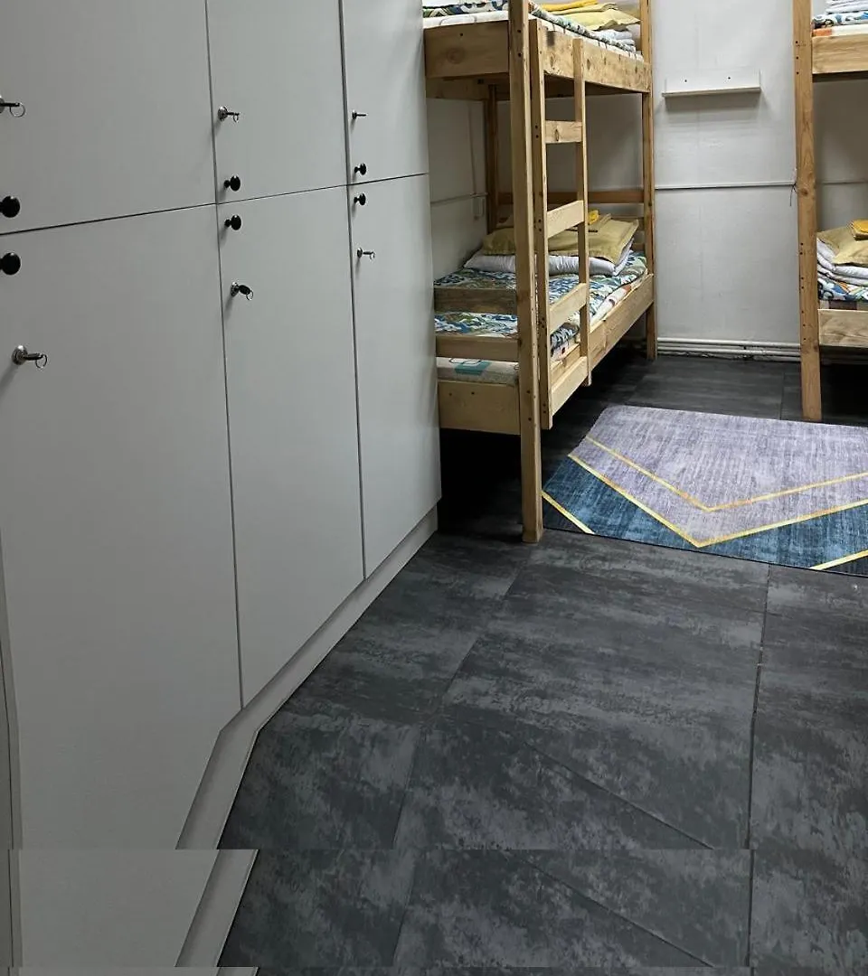 Hostel Del Luna Almaty