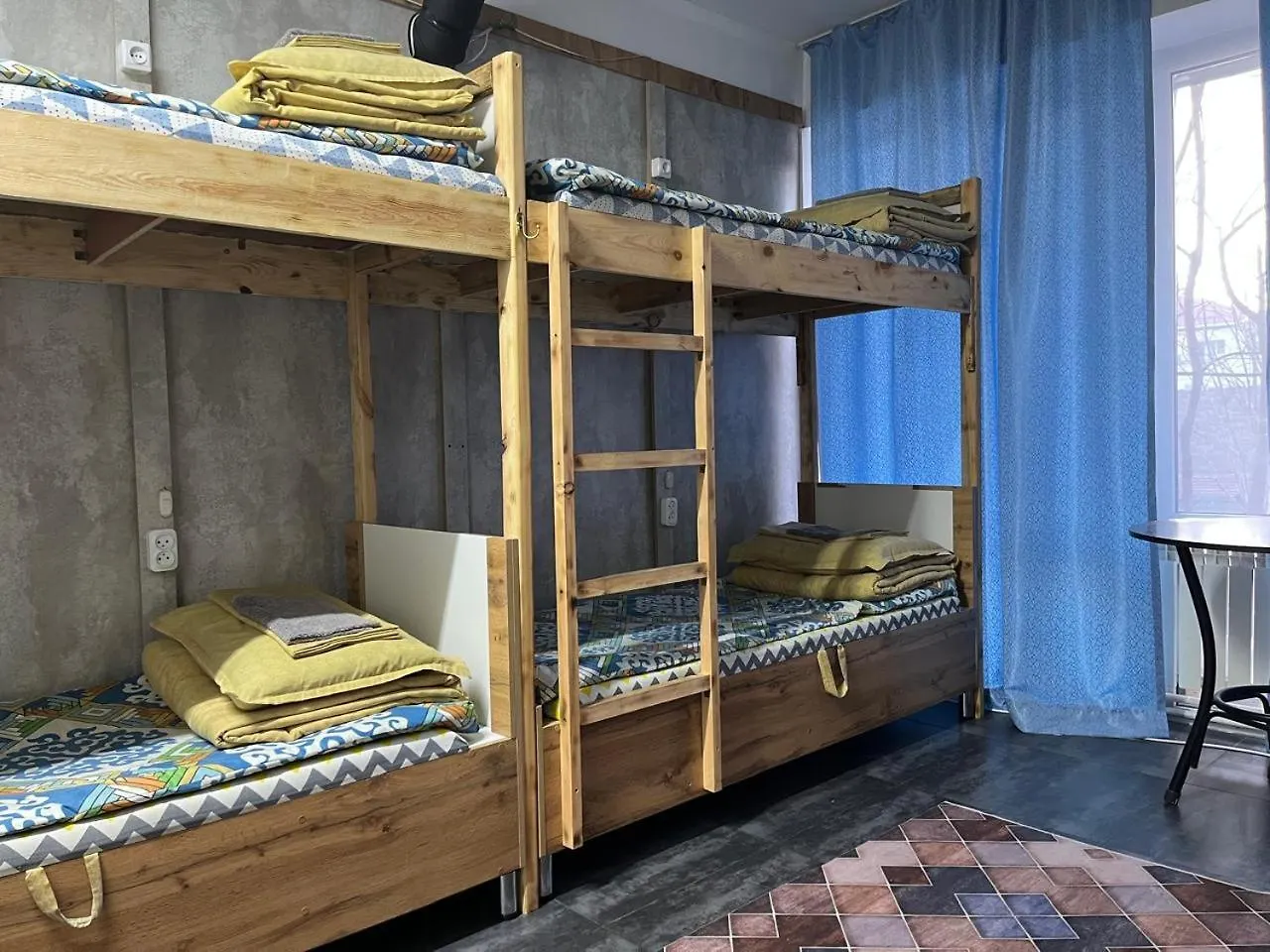 Hostel Del Luna Almaty