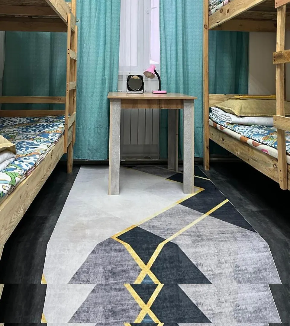 Hostel Del Luna Almaty 0*,
