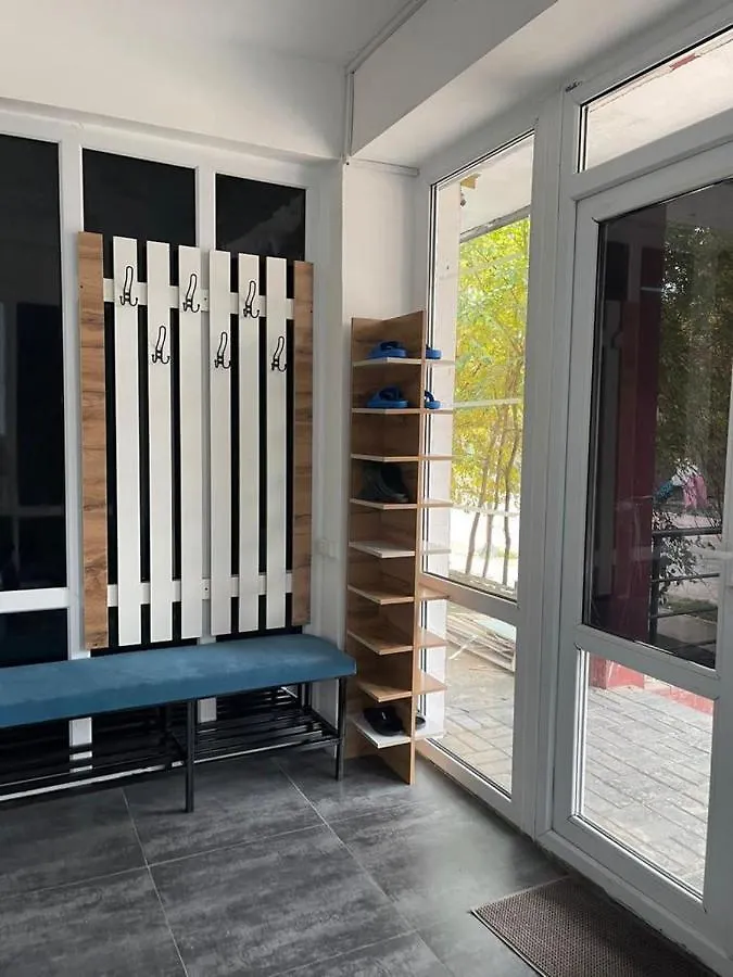 Hostel Del Luna Almaty 0*,